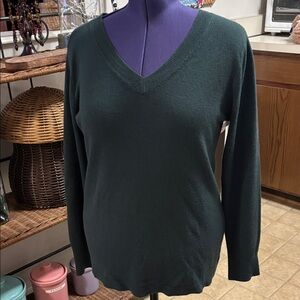 Croft & Barrow Deep Green V-Neck Sweater